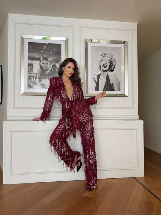 Compleu Rosu, jacheta și pantalon cu Franjuri si Paiete Argintii Caroline N202537