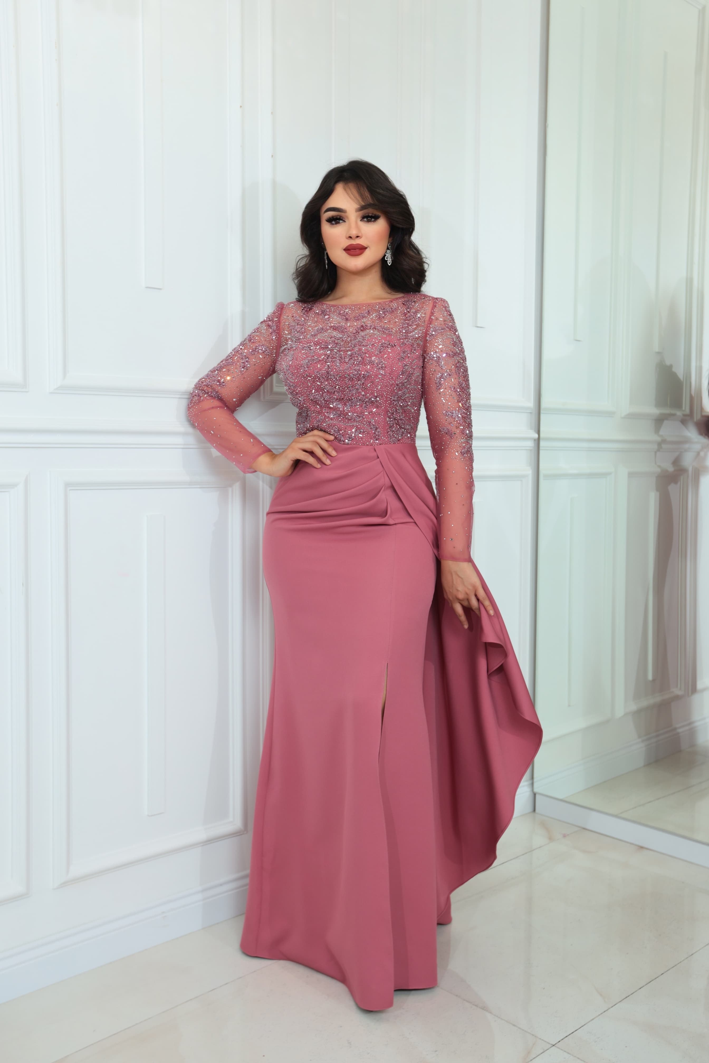 Rochie de Ocazie Roz Somon cu aplicatii stralucitoare strasuri si paiete Pansy