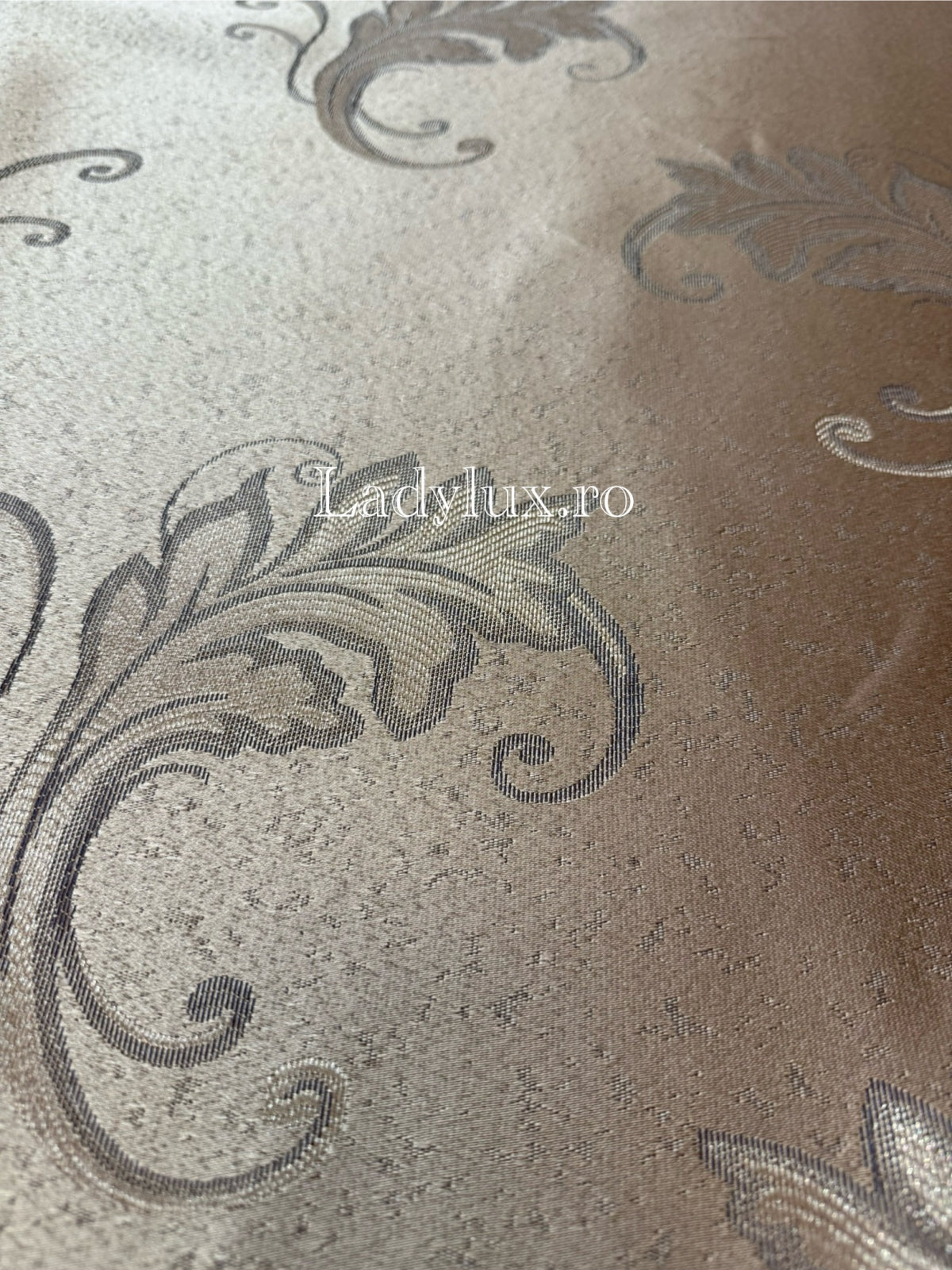 Set Draperii Poliester Maro Model Frunza Maro 3M x 2.7h Cu Tiv si Rejansa