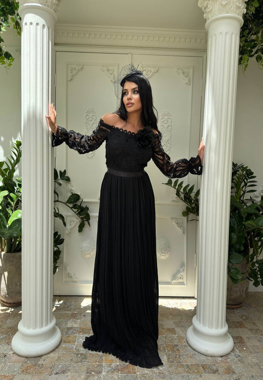 Rochie Neagra Boemă cu Dantelă și Fustă Plisată Yllusion N110051