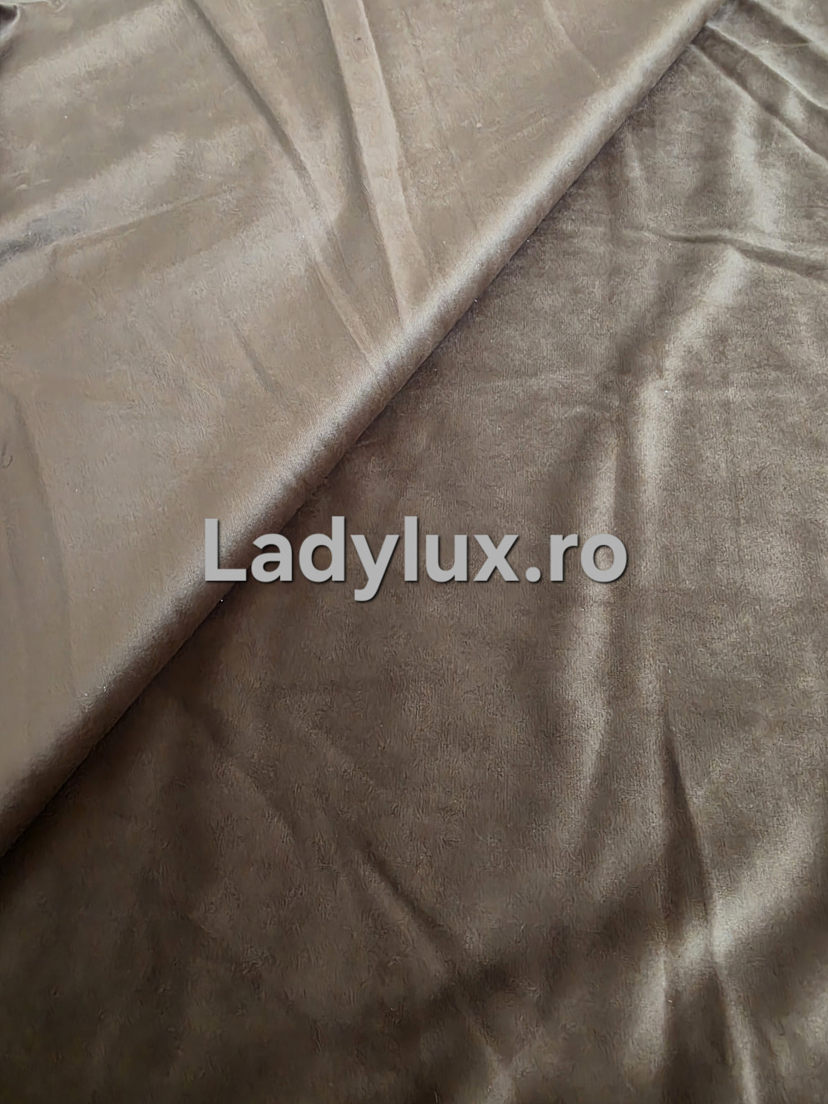 Set Draperii Catifea Simpla -3M x 2.5 Gata Cusute cu Tiv și Rejansă - Capucino