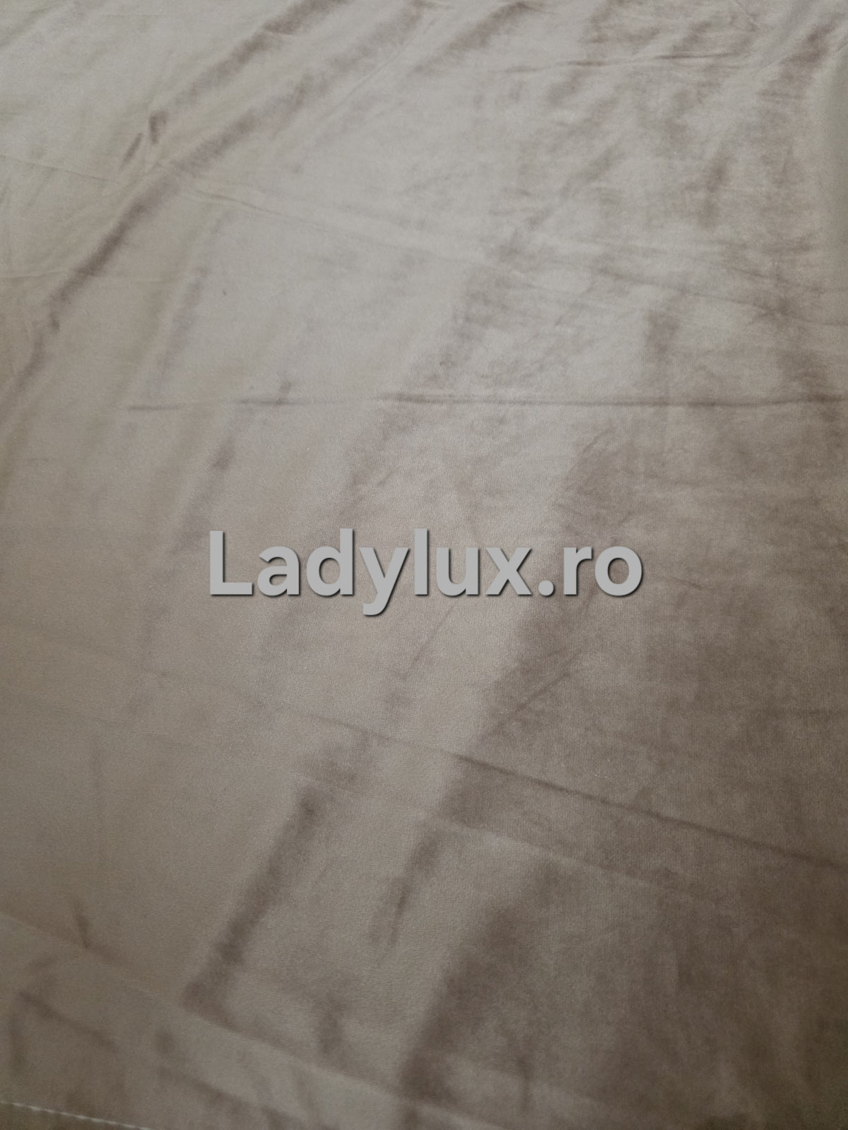 Set Draperii Catifea Simpla -3M x 2.5 Gata Cusute cu Tiv și Rejansă - Capucino