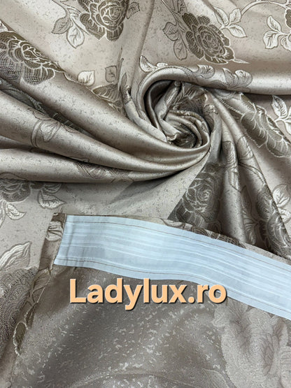 Set Draperii Maro Gata Cusute cu Tiv si Rejansă, 3M x 2.7 h Model Trandafir