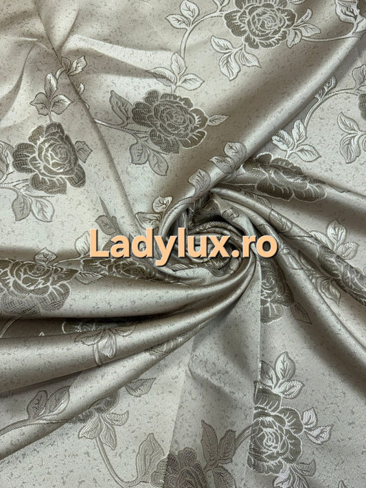 Set Draperii Maro Gata Cusute cu Tiv si Rejansă, 3M x 2.7 h Model Trandafir
