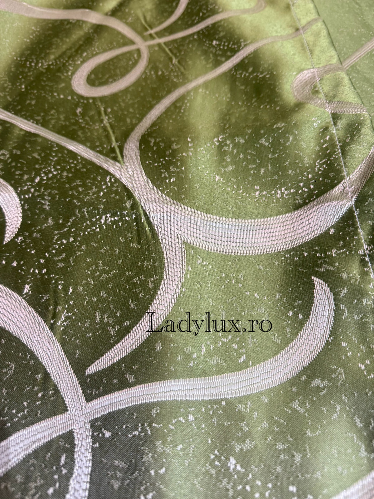 Set Draperii Poliester Verde Model Semnatura 3M x2.7h - Cu Tiv si Rejansă