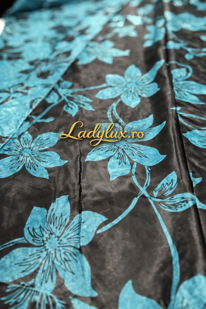 Set Draperii Turcoaz cu Flori Negre 3M x 2.7h - Cu Tiv si Rejansa