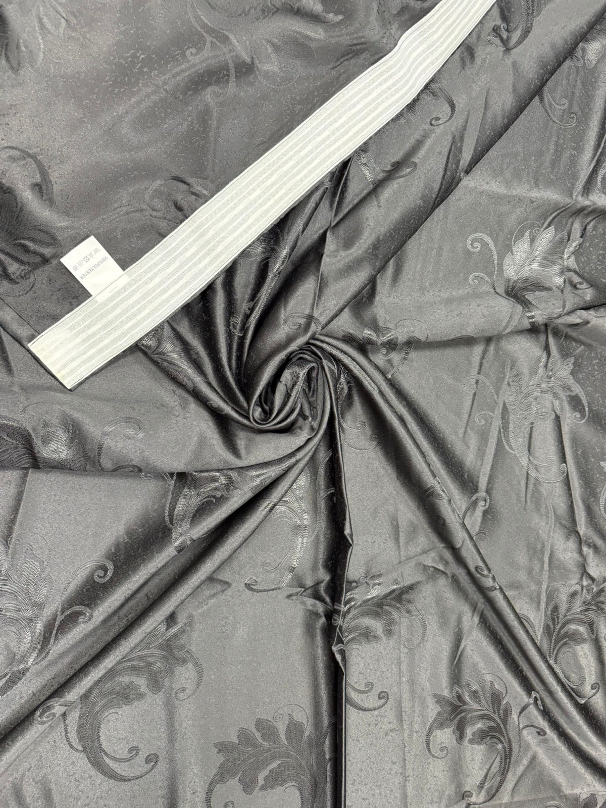 Set Draperii negre  Gata Cusute cu Tiv si Rejansă, 3M x 2.7 h Model Frunza