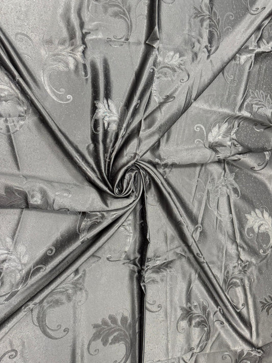 Set Draperii negre  Gata Cusute cu Tiv si Rejansă, 3M x 2.7 h Model Frunza